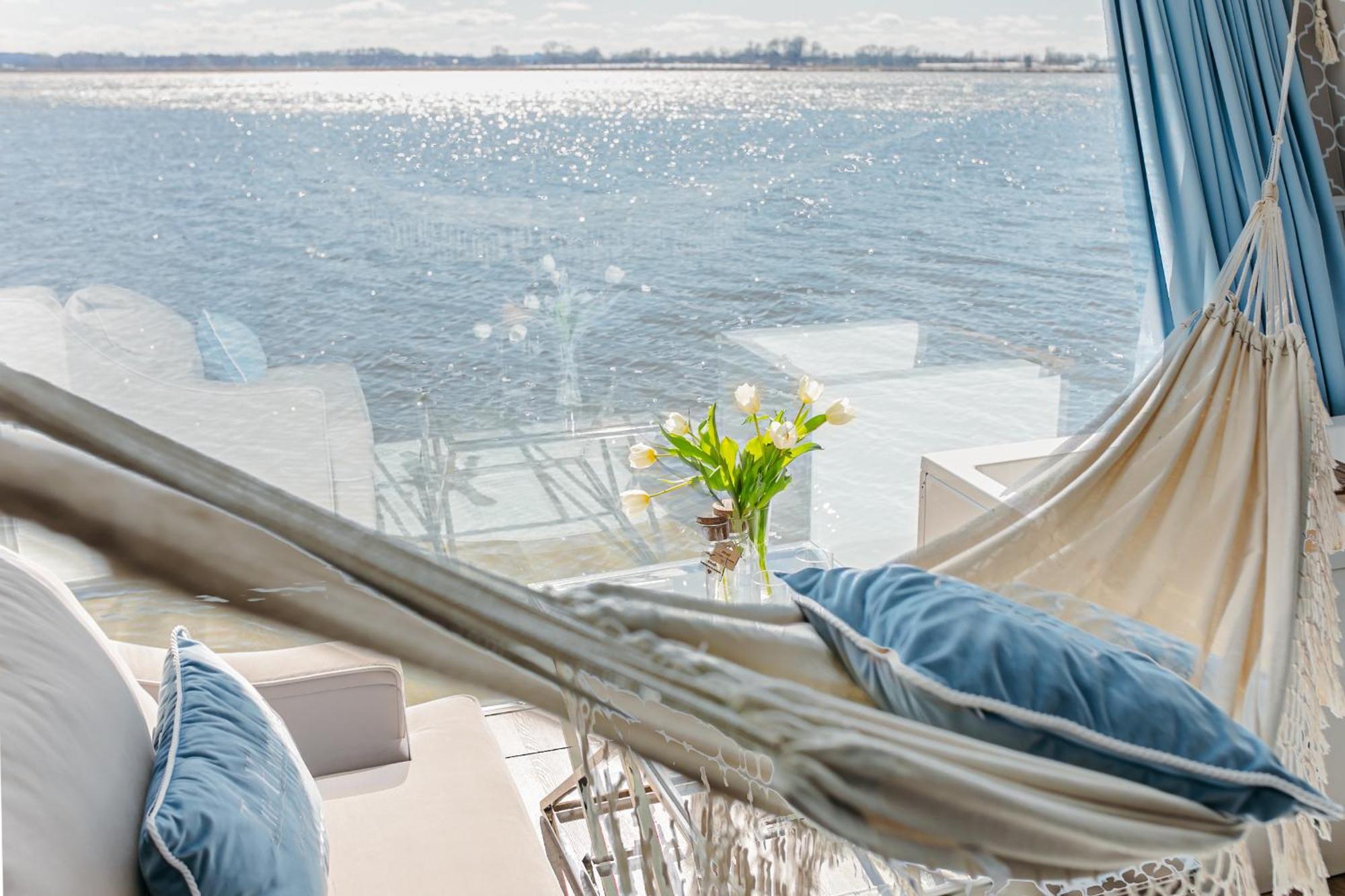 Grand Ht Houseboats - Domki Na Wodzie - Sauna, Jacuzzi, Kominek Mielno  Eksteriør billede